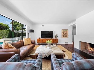 1111 W Sharon Rd, Santa Ana, CA, 92706