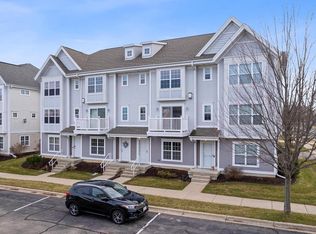 7135 Discovery Ln, Madison, WI 53719