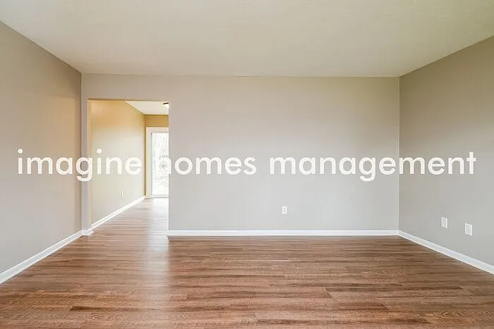 4012 Vira Rd — Photo 4