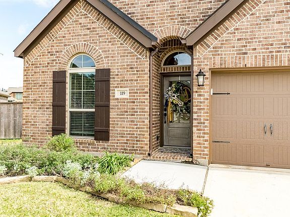3rd image of 119 Mayhaven Ct
