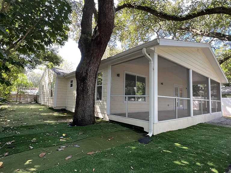 4105 W Azeele St — Photo 19
