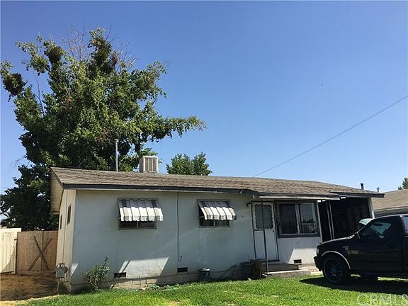 2nd image of 2842 Beachwood Dr
