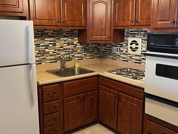 4th image of 5453 Houghton Pl Floor 1