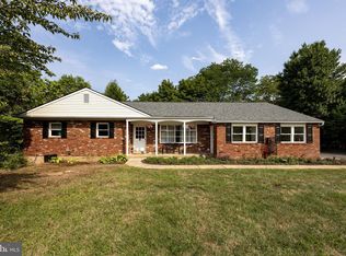 2032 Christine Dr, Harleysville, PA 19438