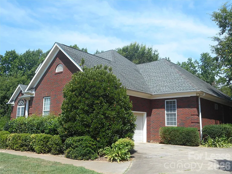 3088 Ancestry Cir — Photo 3