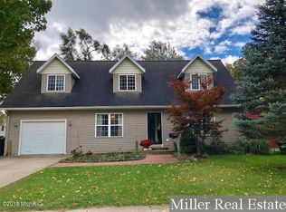 420 E Center St, Hastings, MI