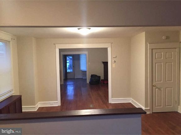 5th image of 407 Pembroke Ave