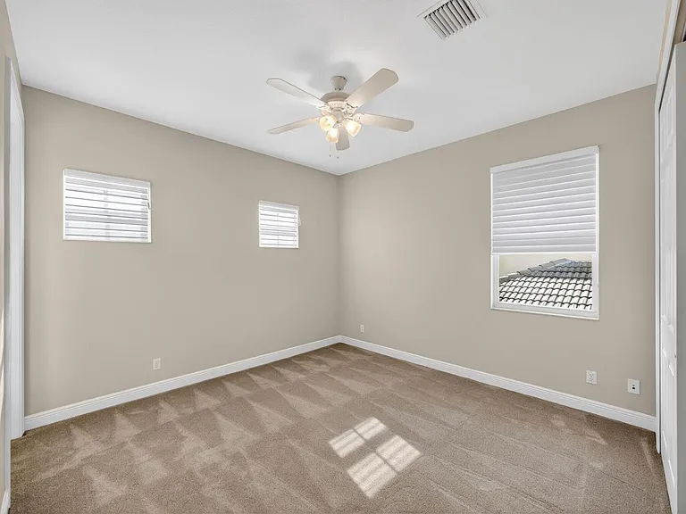 12054 Aviles Circle Palm — Photo 31