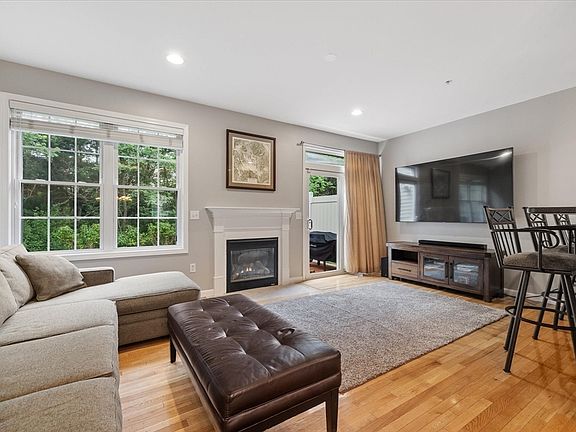 2nd image of 80 Lordvale Blvd #80
