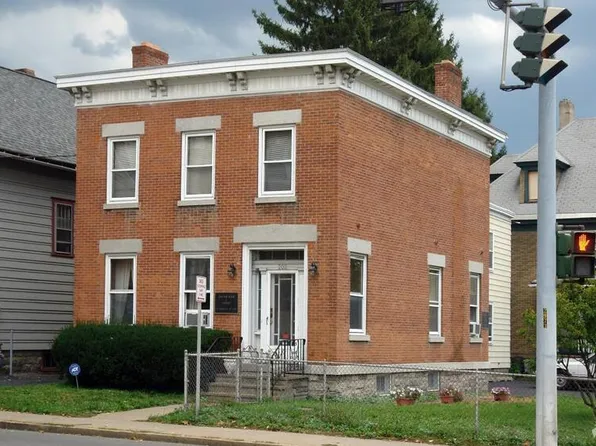 202 N Townsend St, Syracuse, NY 13203