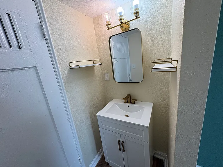 634 15th Street — Photo 28