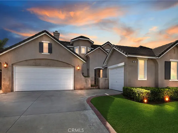 898 Feather Peak Dr, Corona, CA 92882