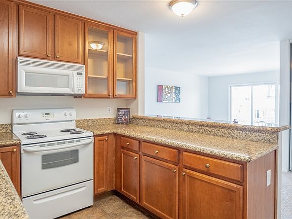2nd image of 3030 Suncrest Dr Unit 205