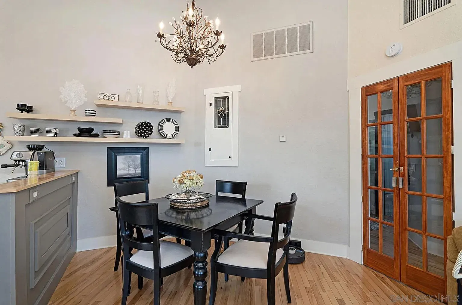 1 bed, 1.0 bath, 628 sqft, $3,000 — Photo 4