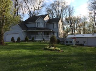 4882 Glatfelter Rd, Spring Grove, PA 17362