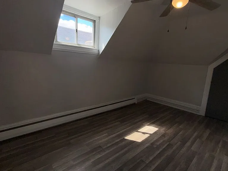 826 Collins St — Photo 18