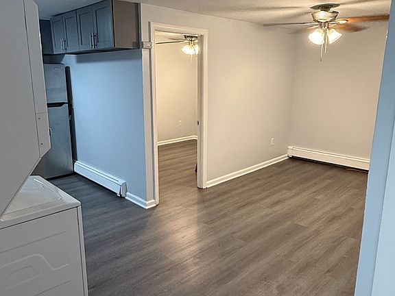 5th image of 225 Thomson Ave APT B