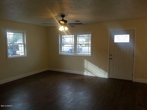 3rd image of 624 N Bryan Ave