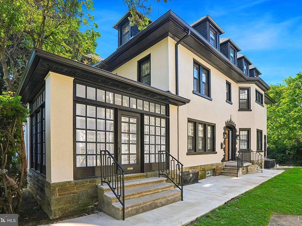 1st image of 4917 Parkside Ave N #0