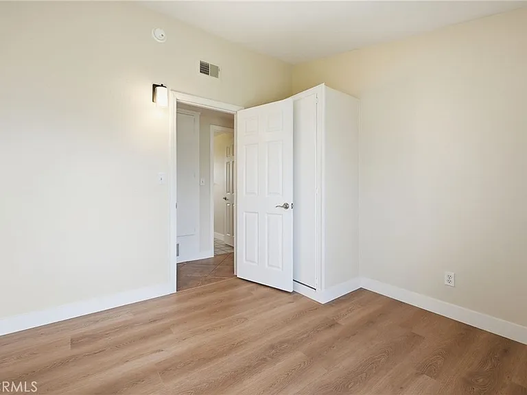253 Princeton Dr — Photo 14