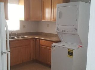 9837 Walnut St, Oakland, CA 94603