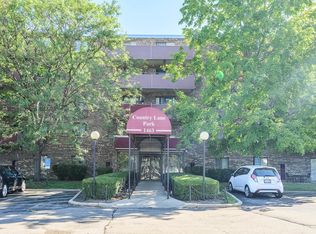 1463 Mercury Dr APT 108, Schaumburg, IL
