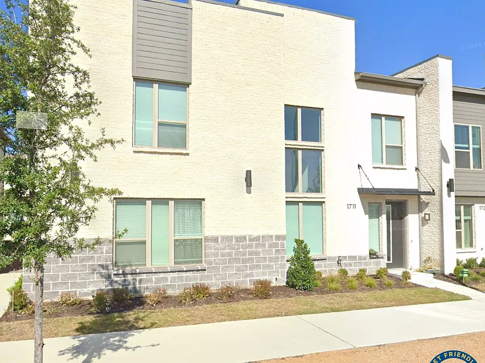 1711 Dalhart Rd