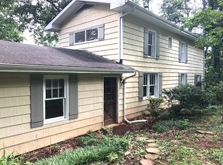 826 Texas Ave, Signal Mountain, TN 37377