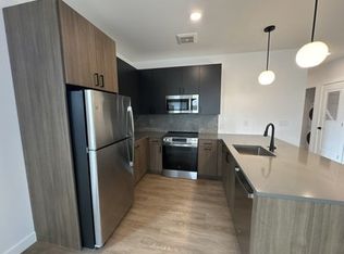 211 Gardner St, West Roxbury, MA 02132