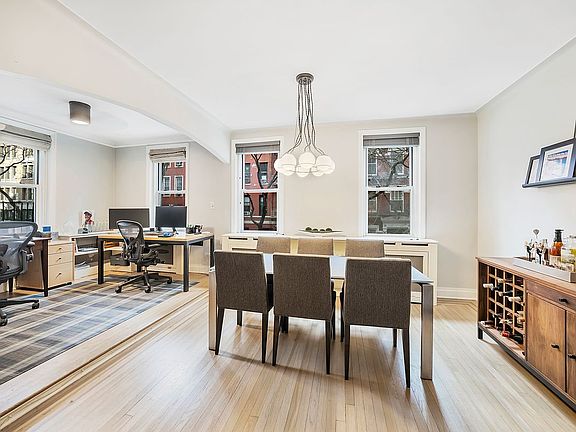 3rd image of 310 W 55th St APT 2G