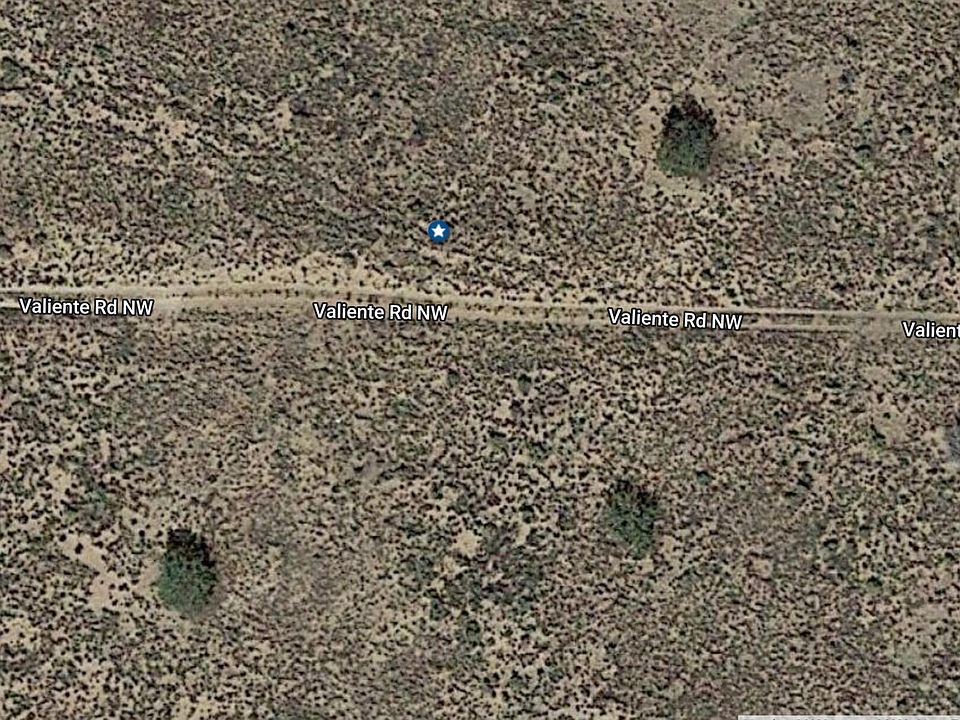 2nd image of Valiente Rd NW