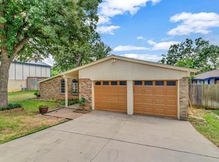 5802 Sagebrush Trl, Arlington, TX 76017