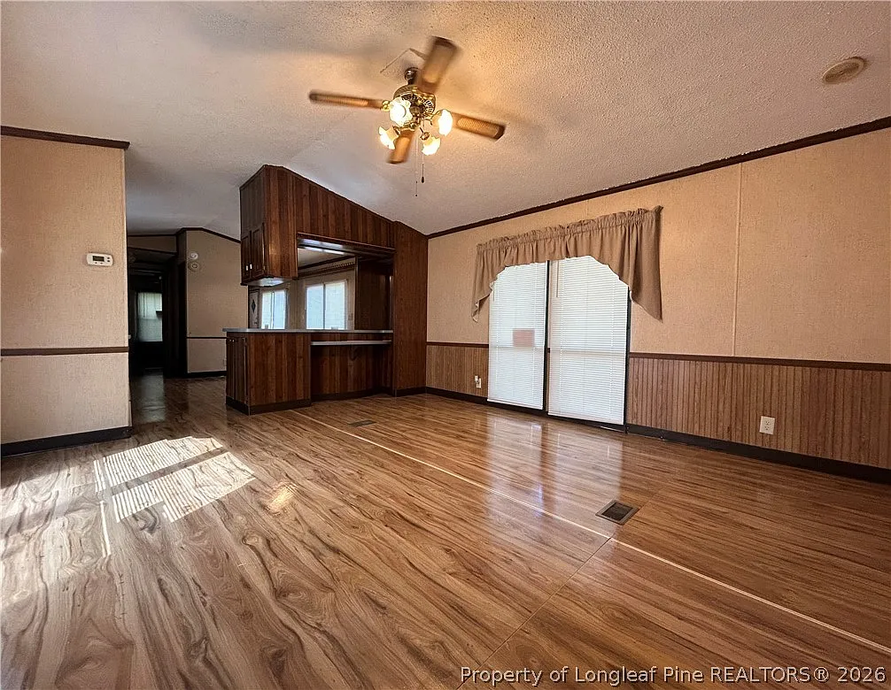 2 bed, 2.0 bath, 728 sqft, $1,000 — Photo 2