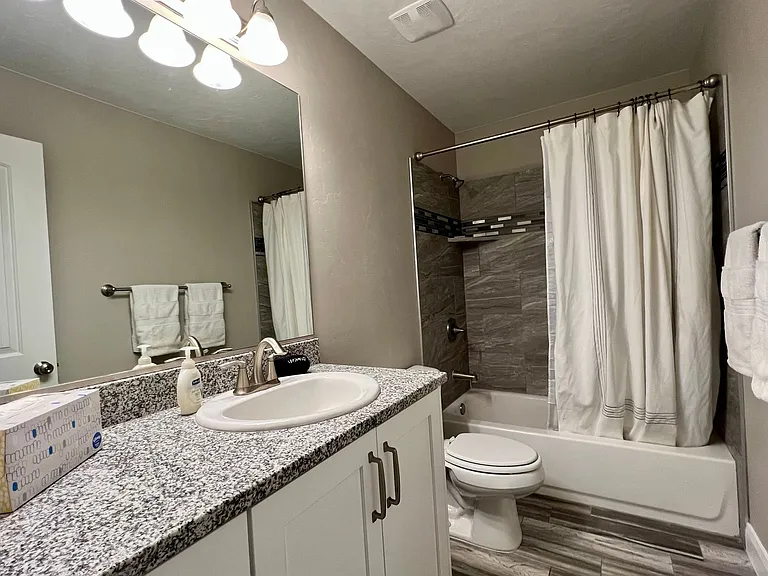 2520 Blackhawk Dr #30 — Photo 16