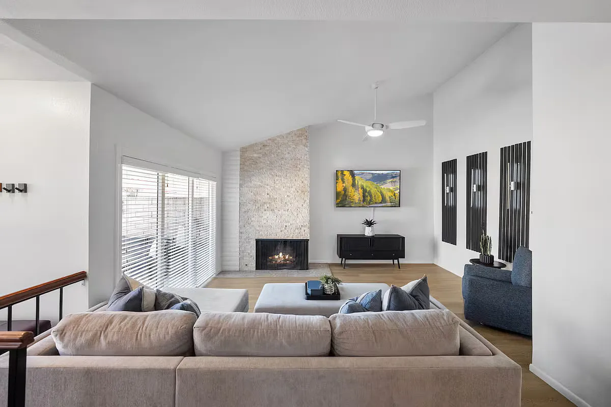 2718 Nectarine Avenue - 1 — Photo 4