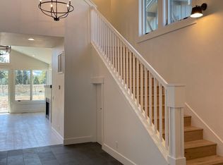 10334 Badger Ln, Truckee, CA 96161