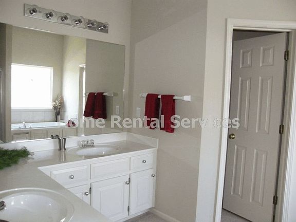 Master Bathroom View 3