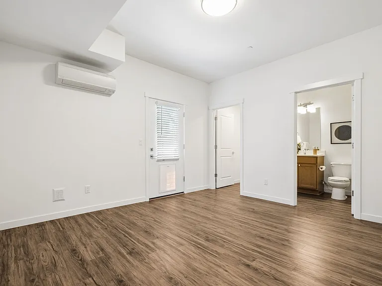 115 SW 181st Pl #C — Photo 16