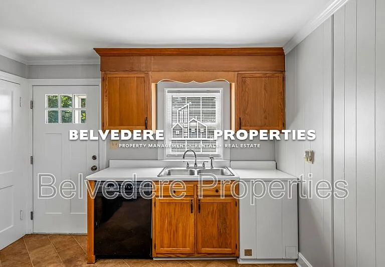 804 Graylyn Dr — Photo 12