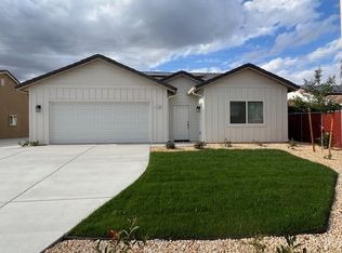 11219 Vista Fuego Dr, Bakersfield, CA 93311
