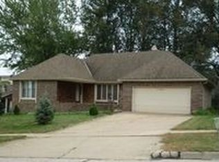 5000 Evergreen Ln, Sioux City, IA 51106