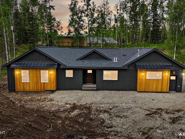 7577 W Scarlet Dr, Wasilla, AK 99623