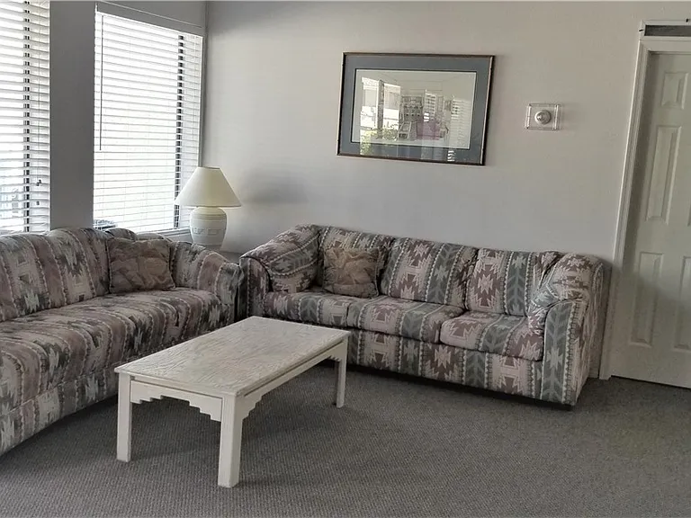 2022 Merrill Ln #5A — Photo 28