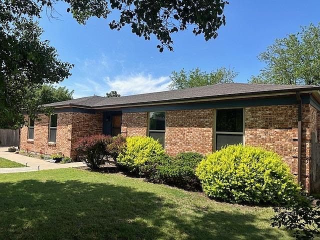 1st image of 2140 Dahlia Ln