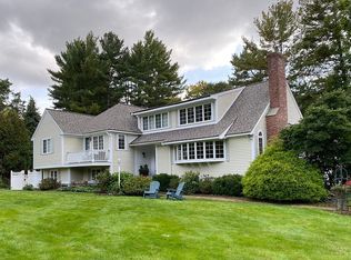 1 Equestrian Dr, North Andover, MA 01845