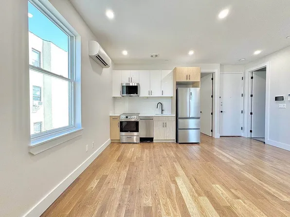 714 5th Avenue image 1 of 10