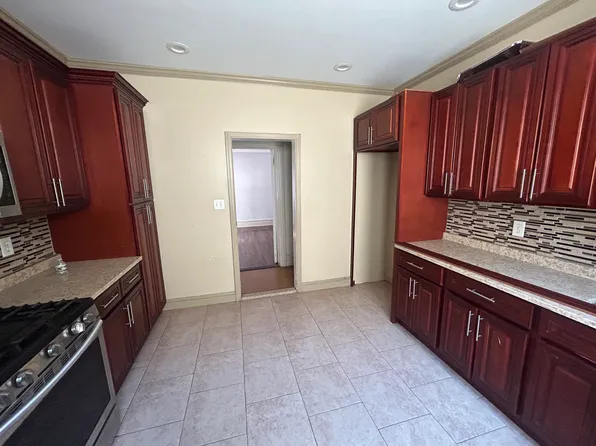 1145 Eastern Parkway image 8 of 29