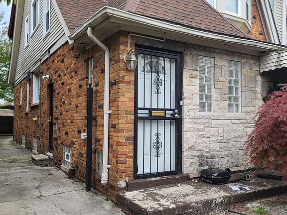 2nd image of 17173 Kentucky St Unit 1
