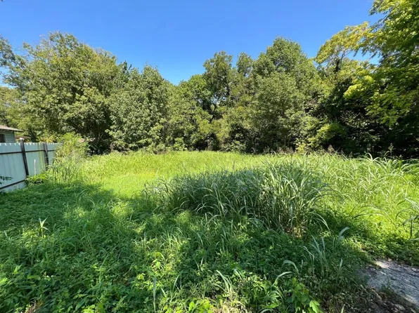 1817 Adelaide Dr, Dallas, TX 75216