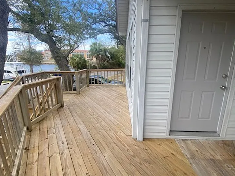 388 Massalina Dr — Photo 2